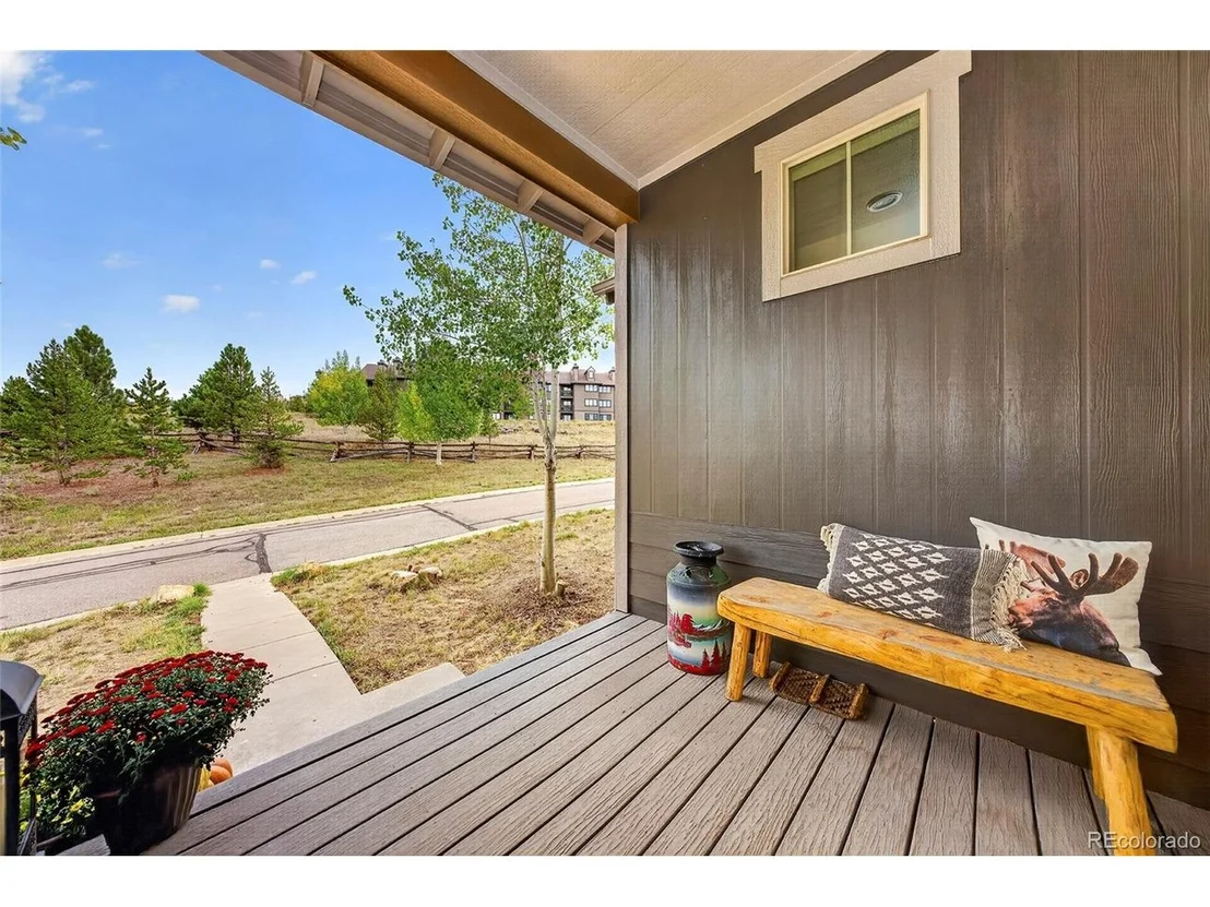 Photo of 103 Peak View Dr
