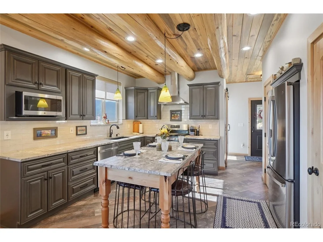 Photo of 884 Pine Hollow Road