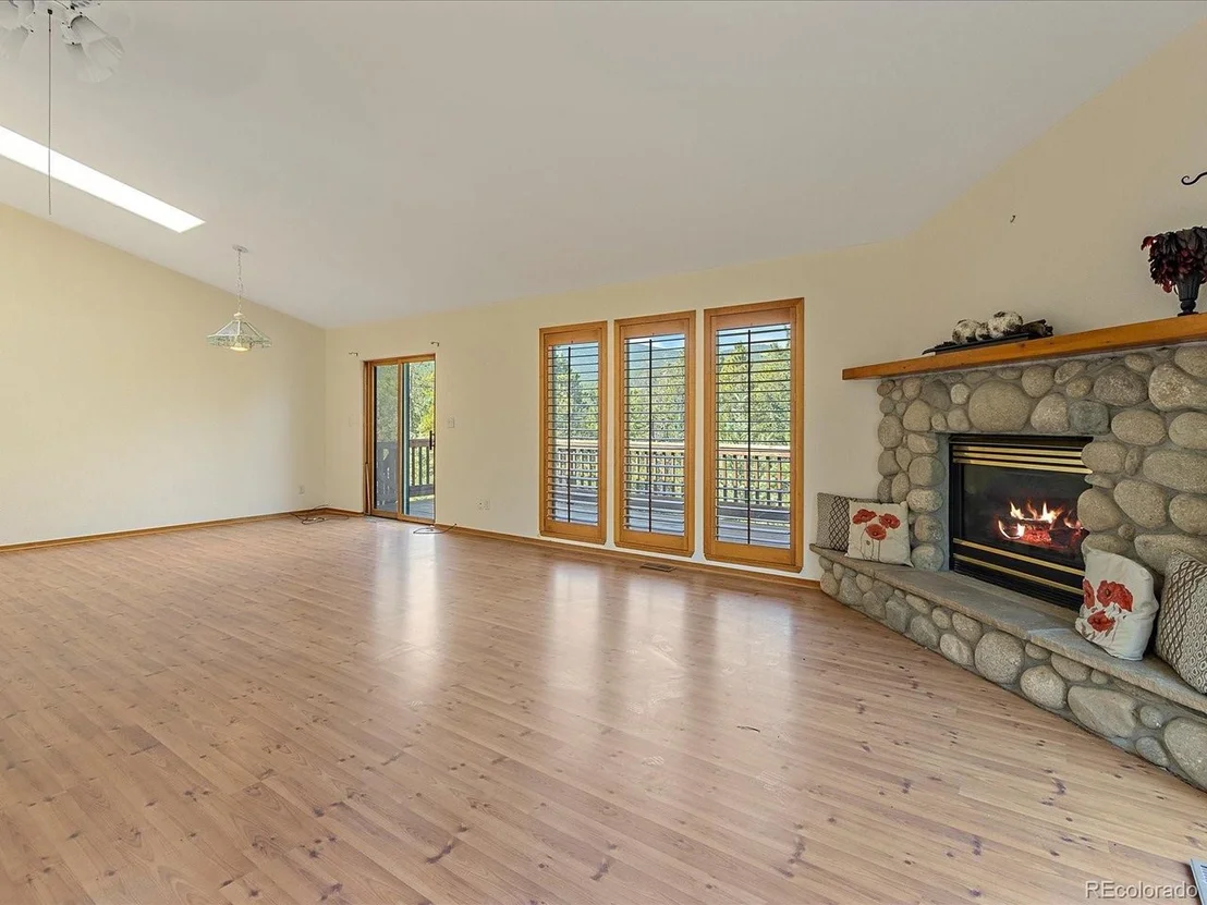 Photo of 8331 London Ln