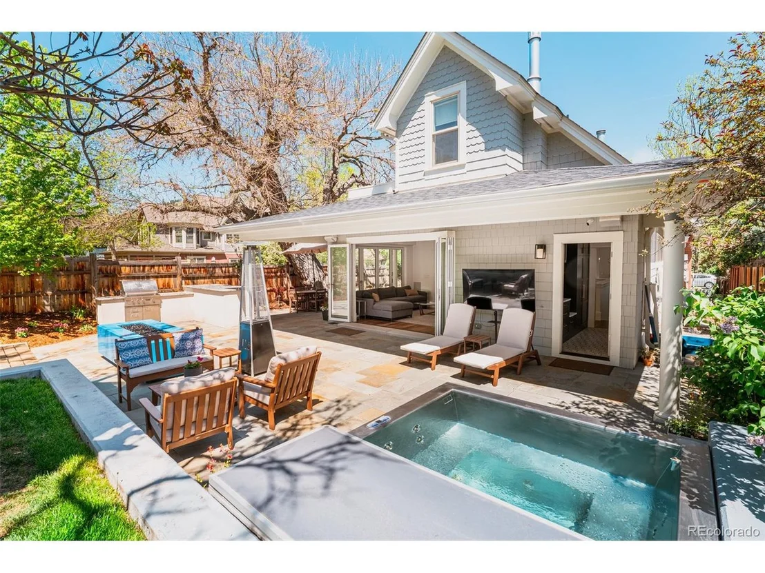 Photo of 504 Marine St