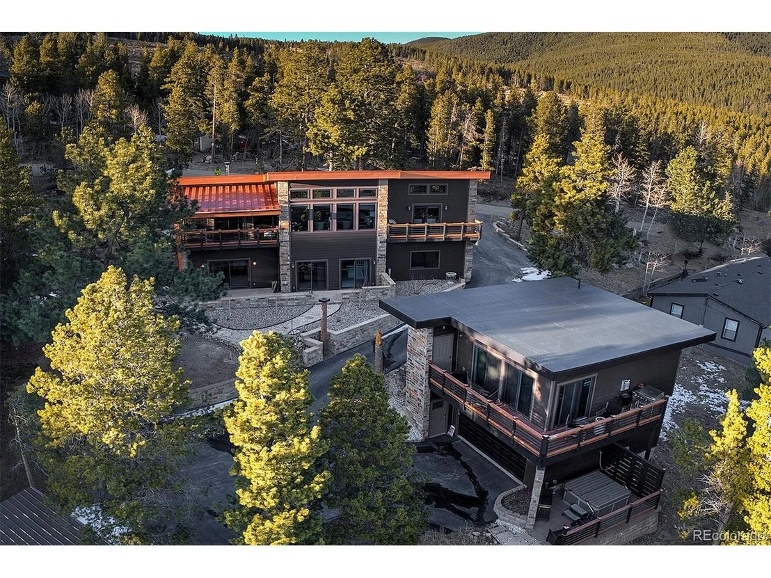 Photo of 94 Crest View Dr
