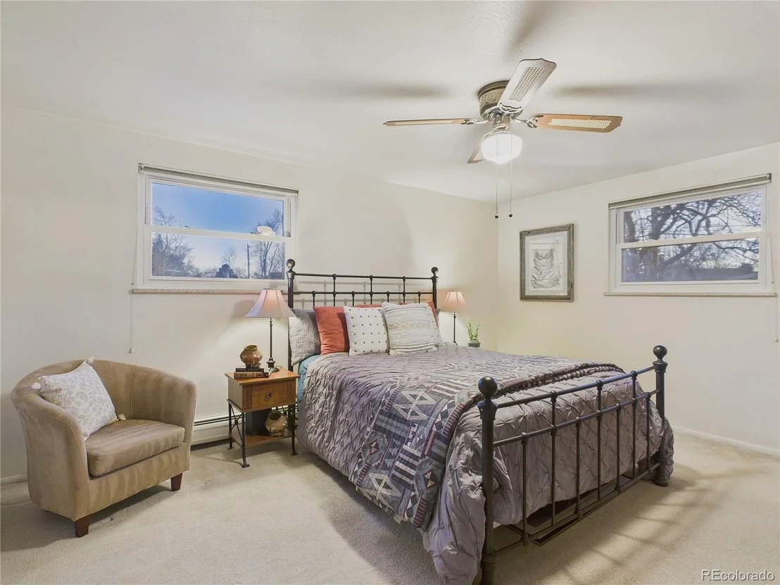 Photo of 9738 Sierra Dr