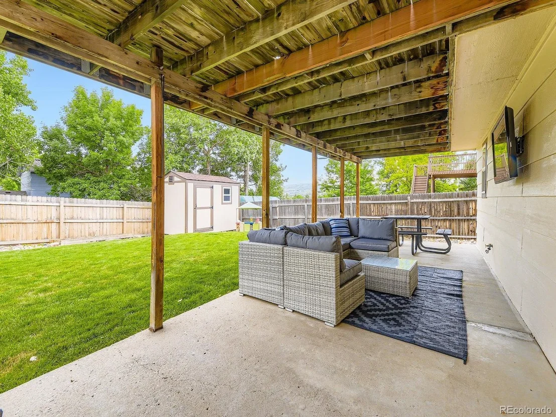 Photo of 2104 Vineyard Dr