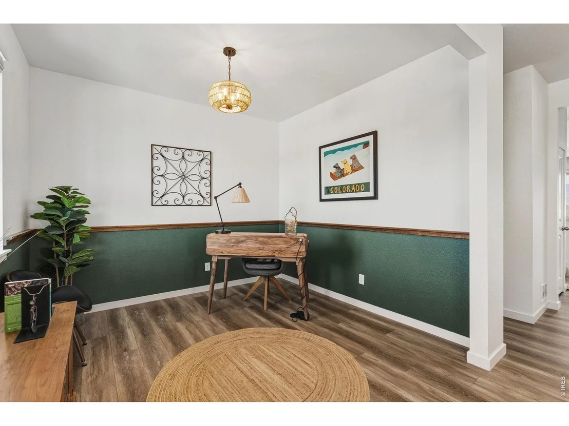 Photo of 438 Bluebird Rd