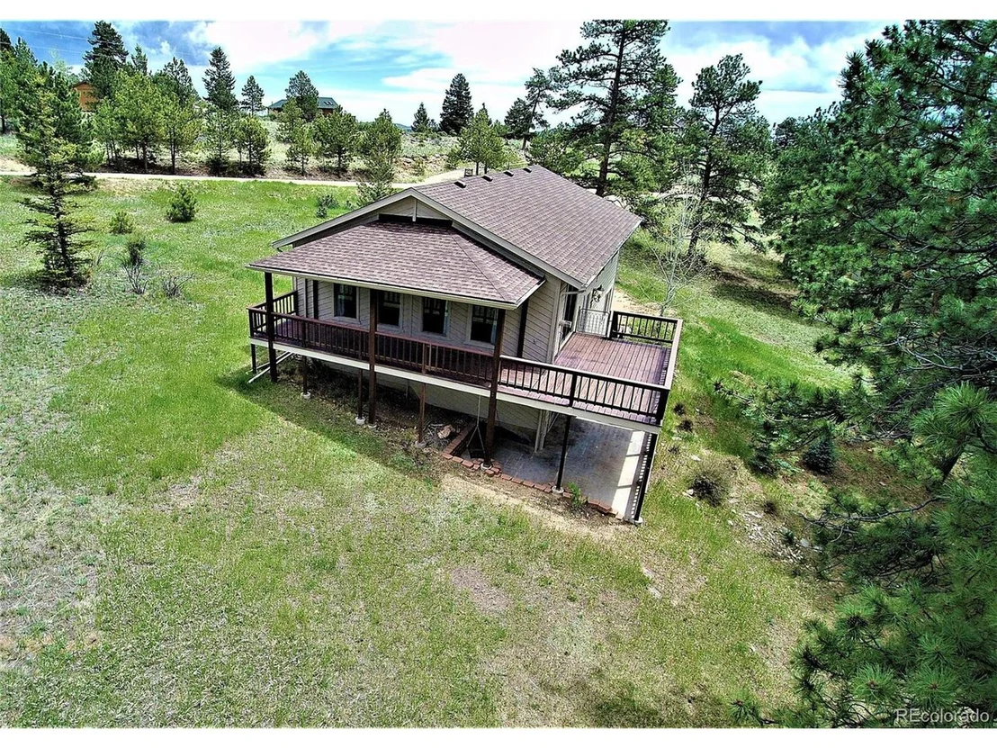 Photo of 924 Bluebird Dr