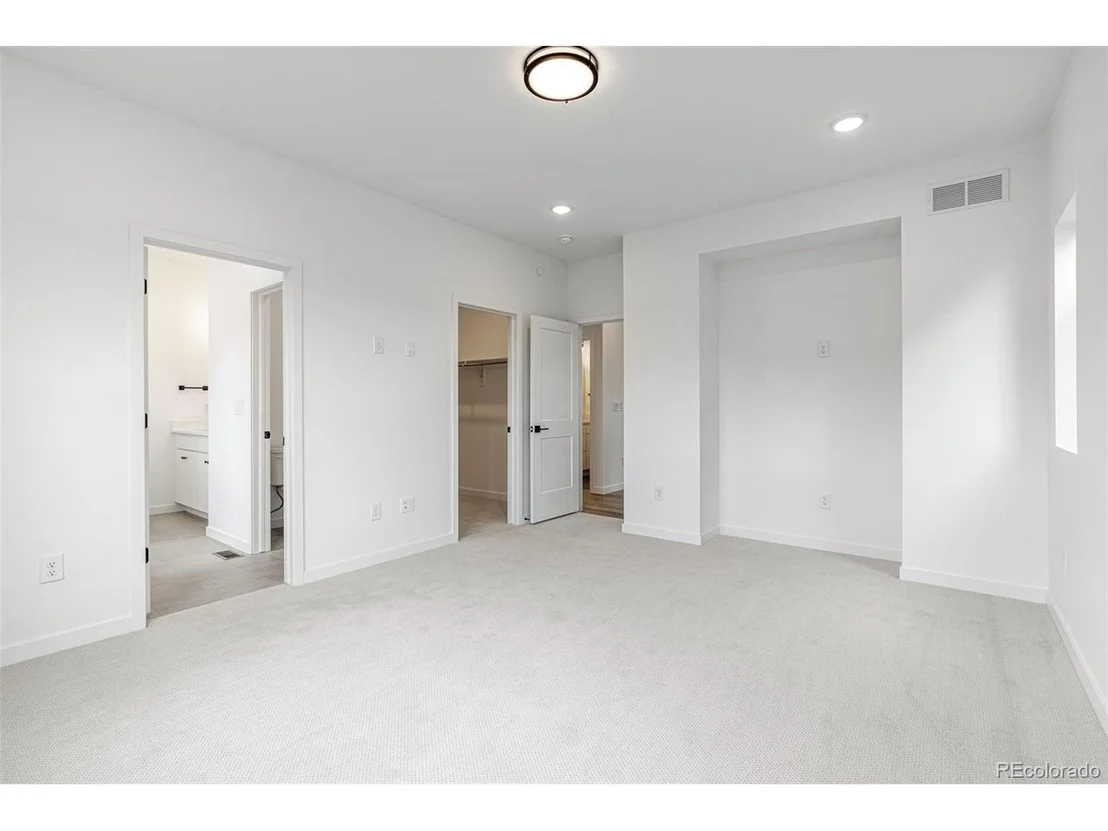 Photo of 356 Fox Ln