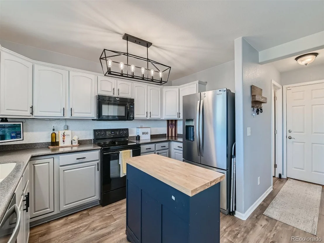 Photo of 351 Mt Elbert St