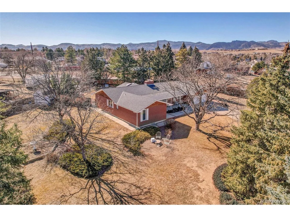 Photo of 7420 Quaker St
