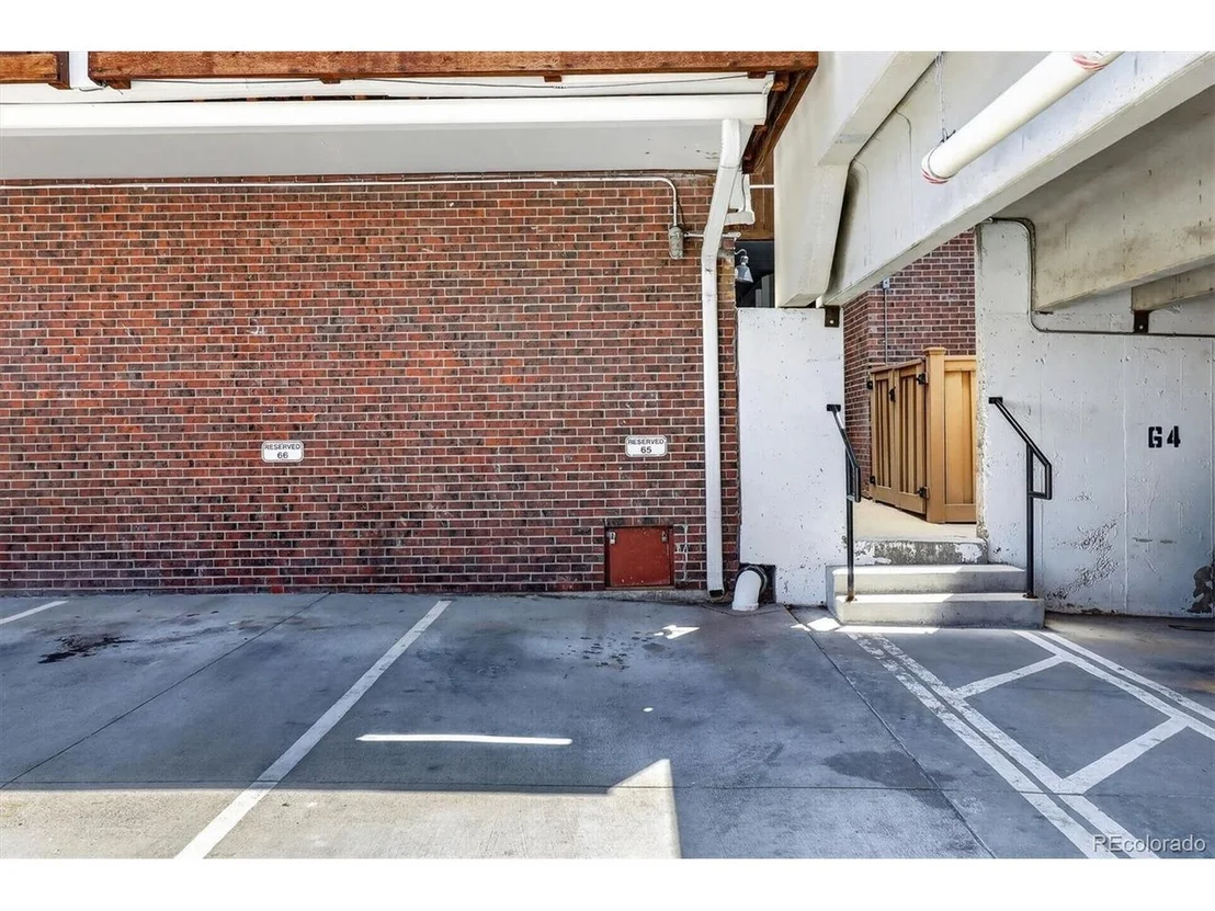 Photo of Unit 212 at 1111 Maxwell Ave