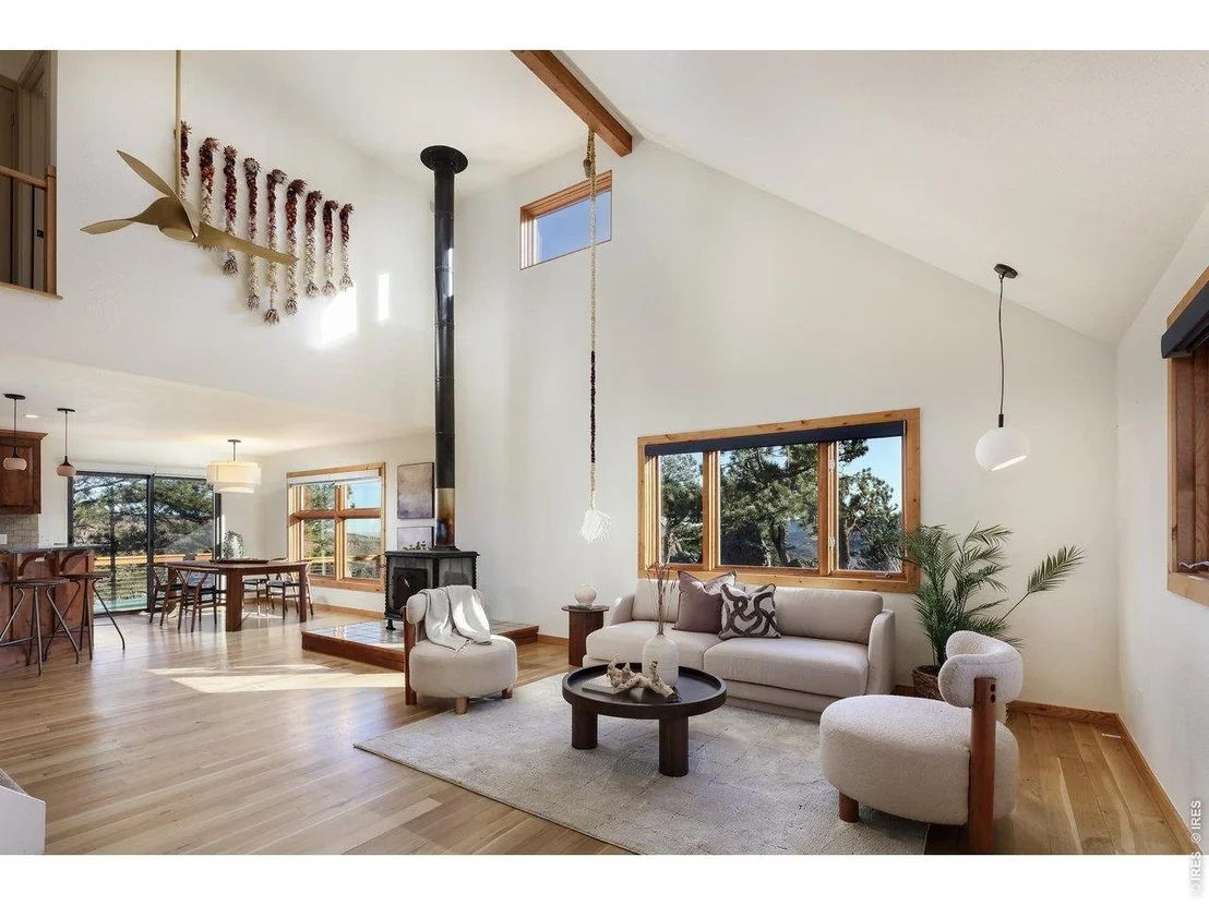 Photo of 1893 Colard Ln