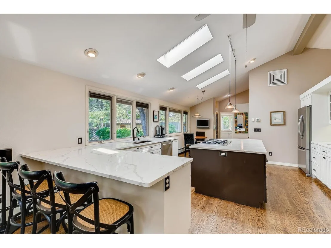 Photo of 2750 Howell Rd
