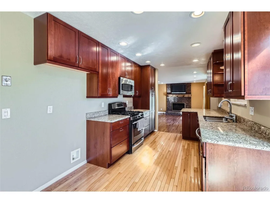 Photo of 6534 Field St