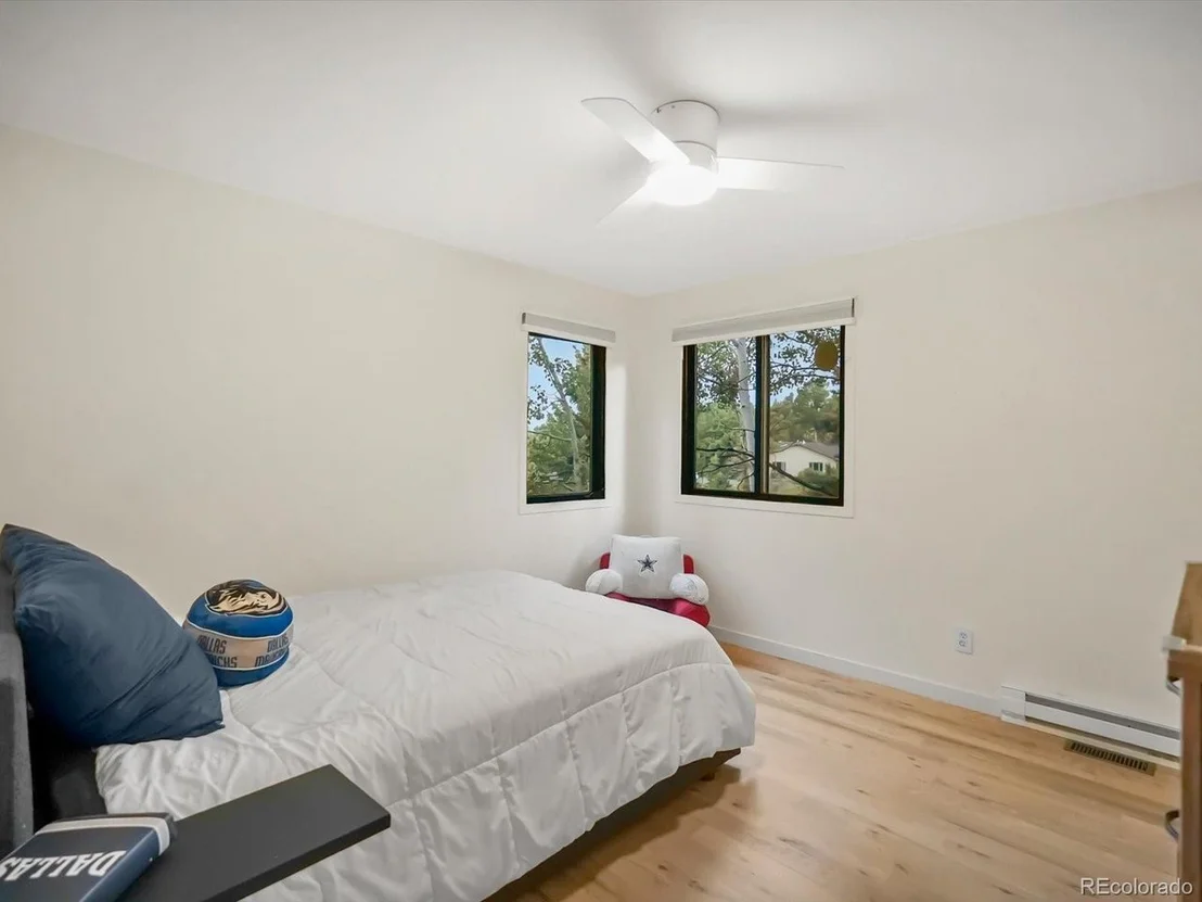 Photo of 2395 Pine Tree Ln