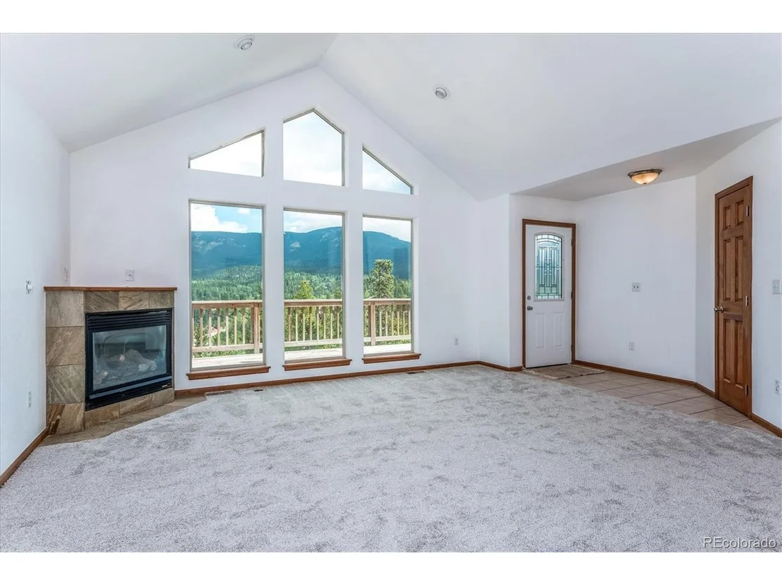 Photo of 368 Lakeview Rd