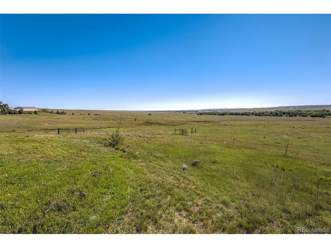 Photo of 18300 County Rd 105