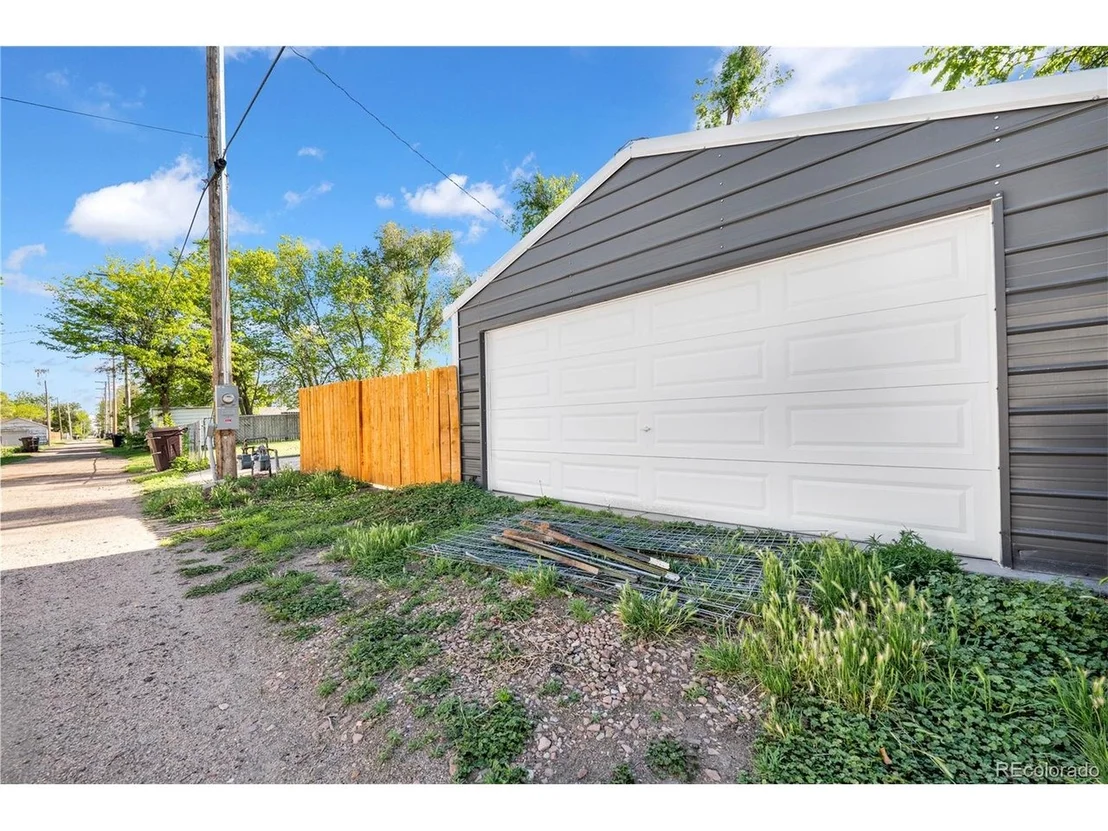 Photo of 450 Bent Ave