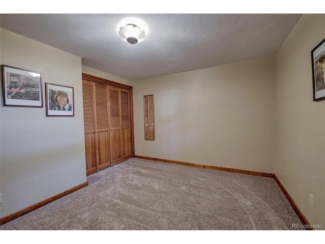 Photo of 64 Hideaway Ct
