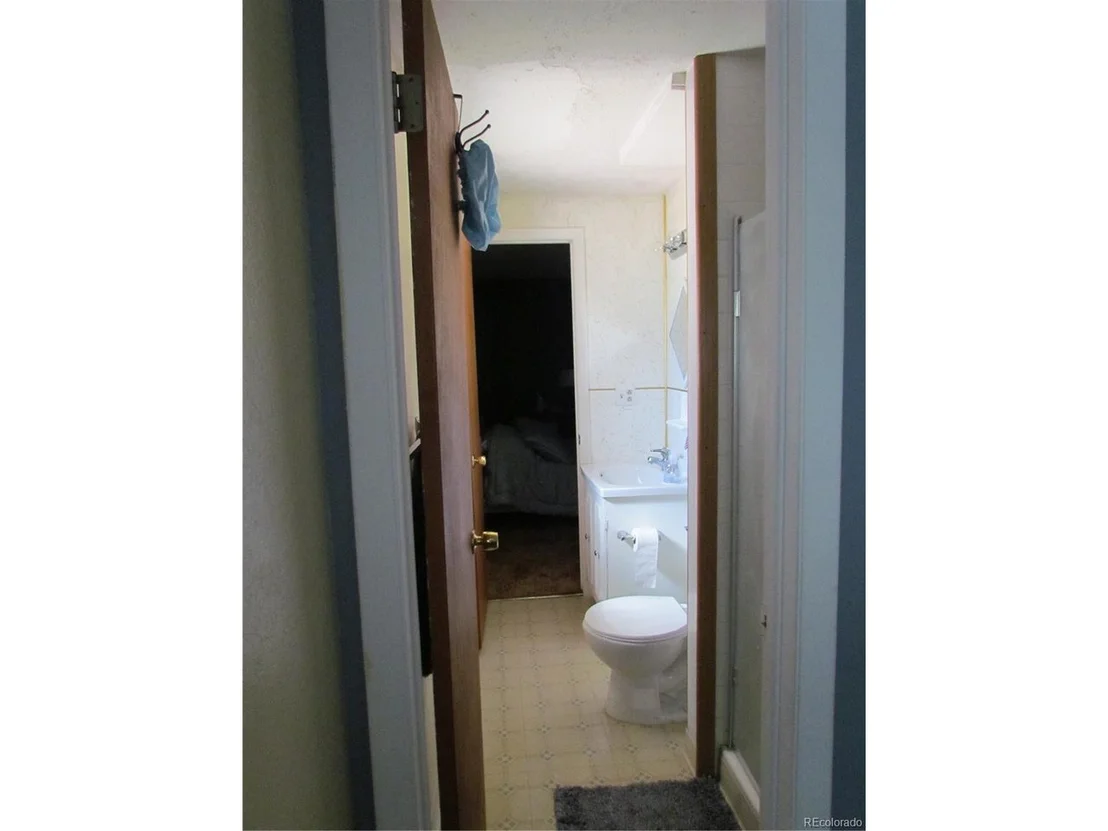 Photo of 105 Cherry Cir
