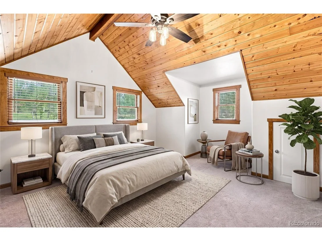 Photo of 34797 Forest Estates Rd