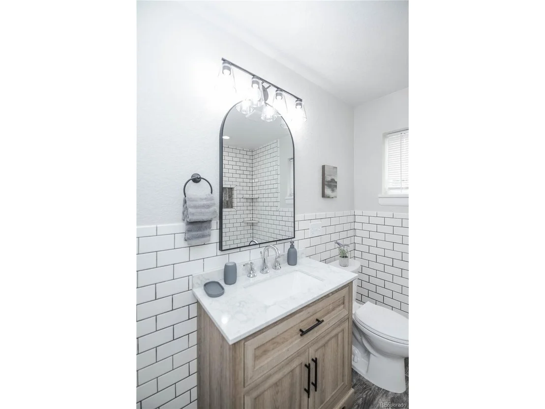 Photo of 7811 Hooker St