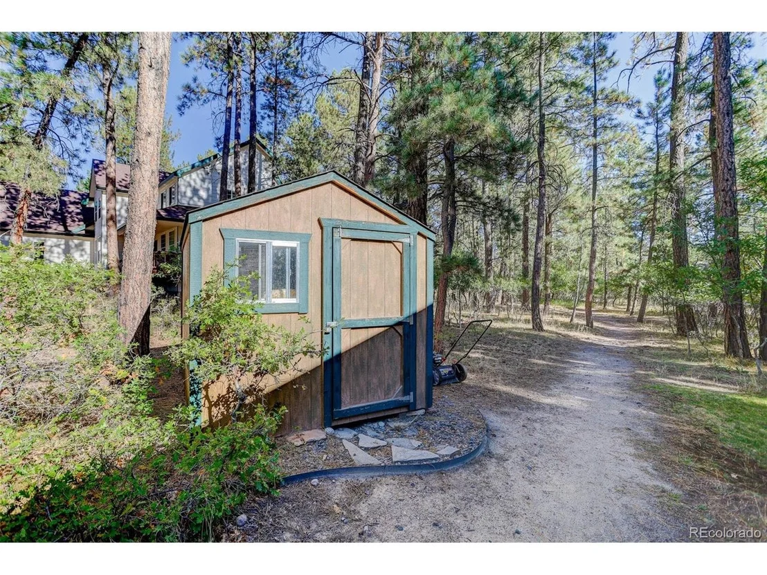 Photo of 1065 Independence Dr