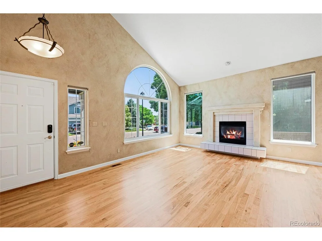 Photo of 6846 Edgewood Way