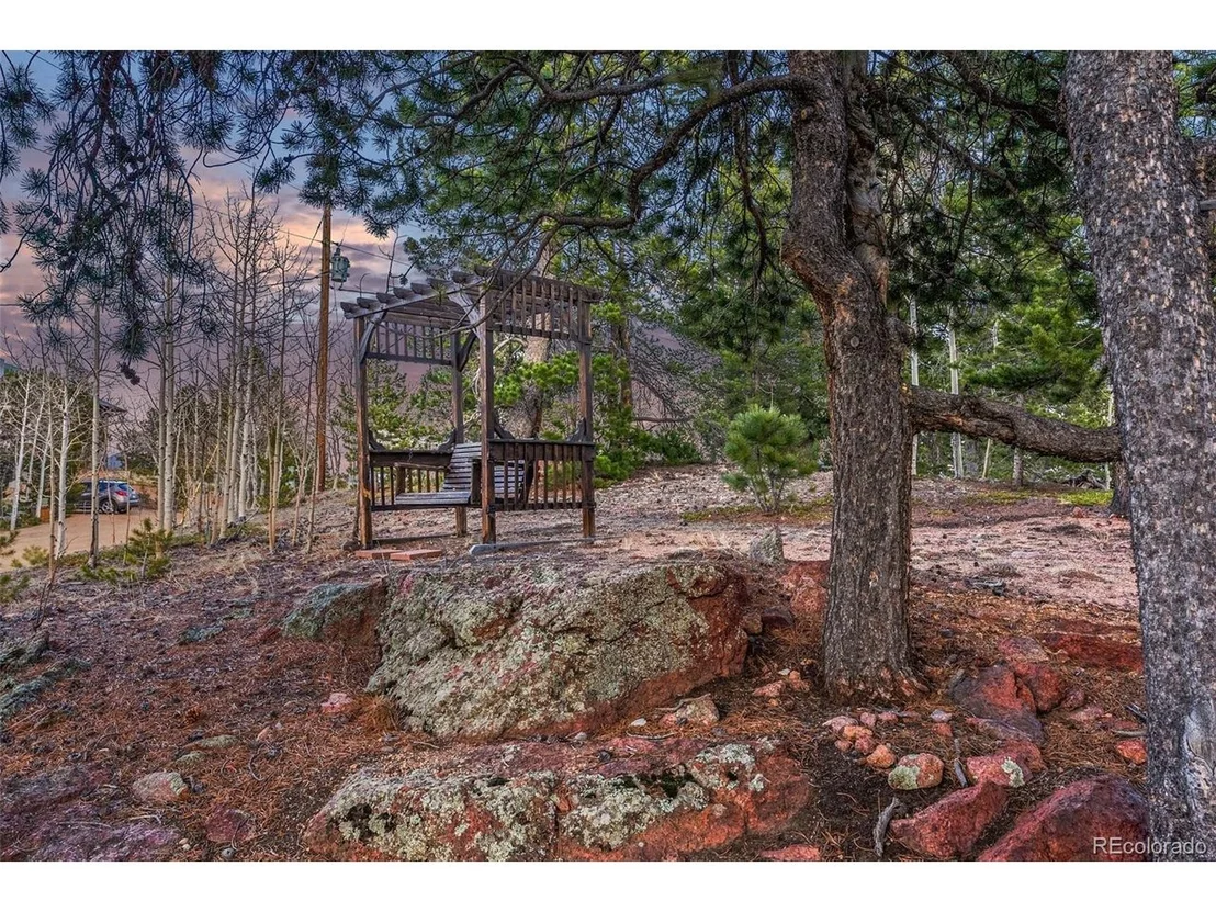 Photo of 381 Highlands Dr
