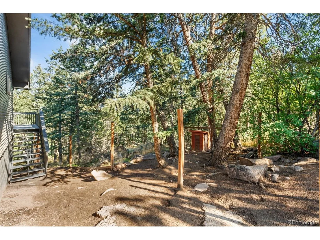 Photo of 5886 High Dr