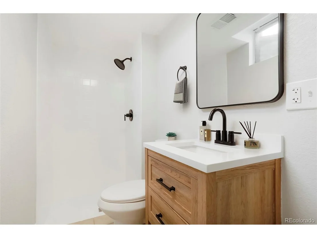 Photo of 13202 Olmsted Pl
