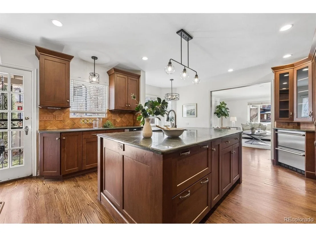 Photo of 6 Ivy Ln