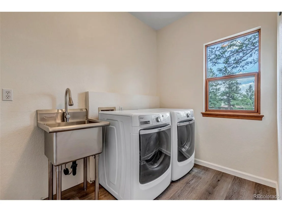 Photo of 512 Mary Beth Rd