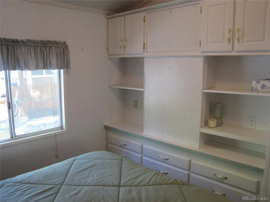 Photo of 611 Depot Dr