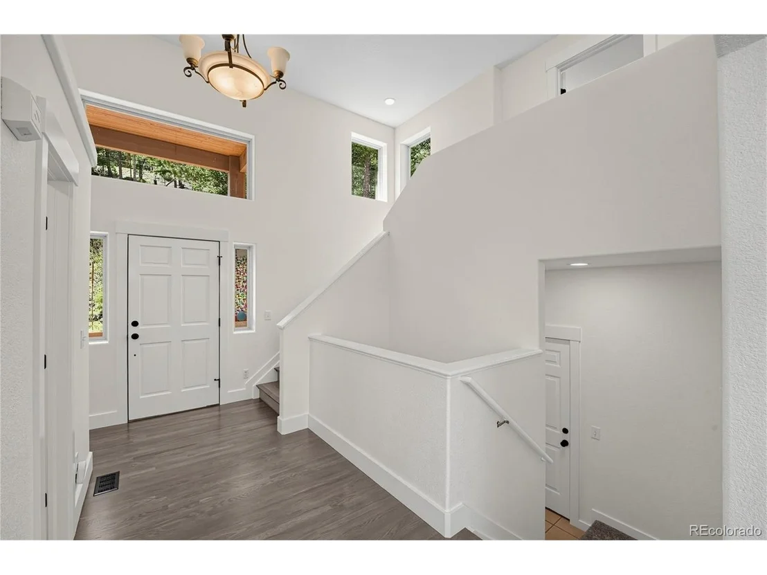Photo of 100 Elk Valley Way