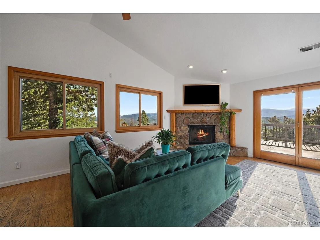 Photo of 26792 Hilltop Rd