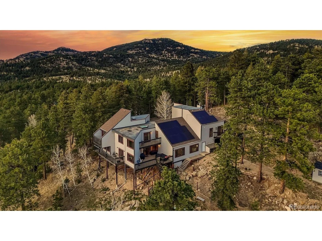 Photo of 27383 Mildred Ln