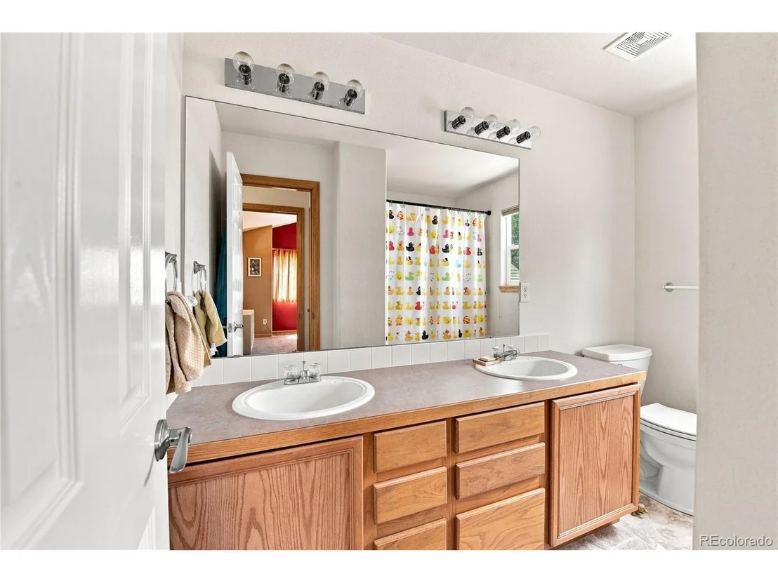 Photo of 857 McClure Ave