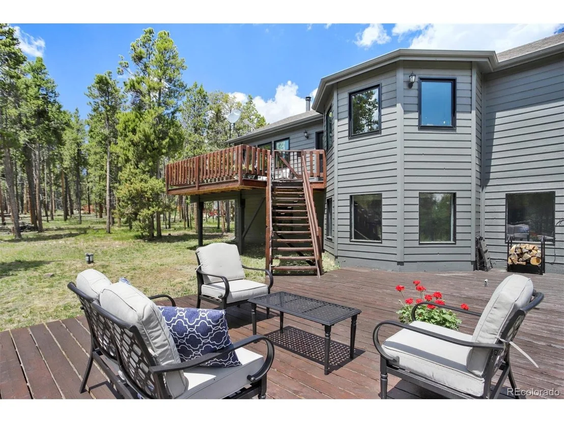 Photo of 1110 Circle 73