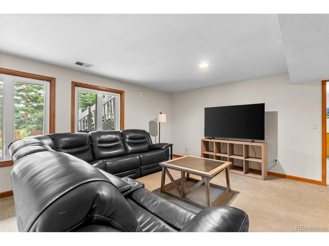 Photo of 157 Mc Intyre Cir