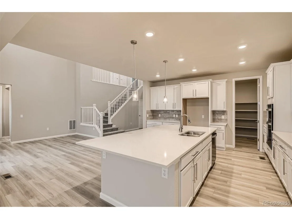 Photo of 1330 Colony Dr