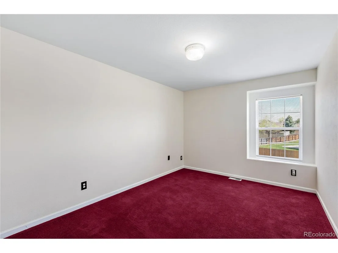 Photo of 21060 Saddleback Cir