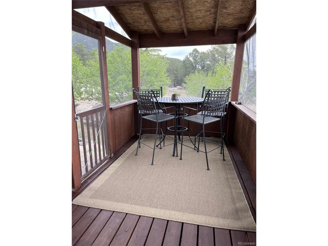 Photo of 1001 E Badger Rd