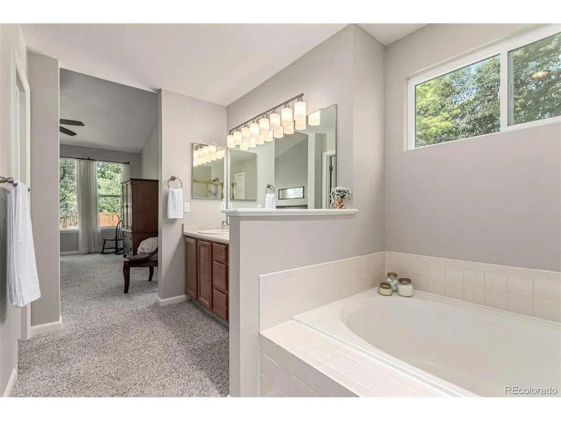 Photo of 392 Driftwood Cir