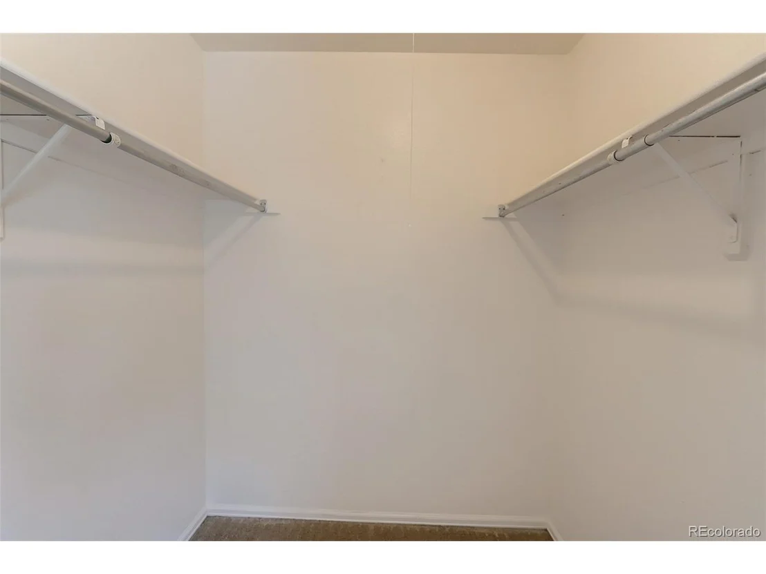 Photo of 216 Summit Cir