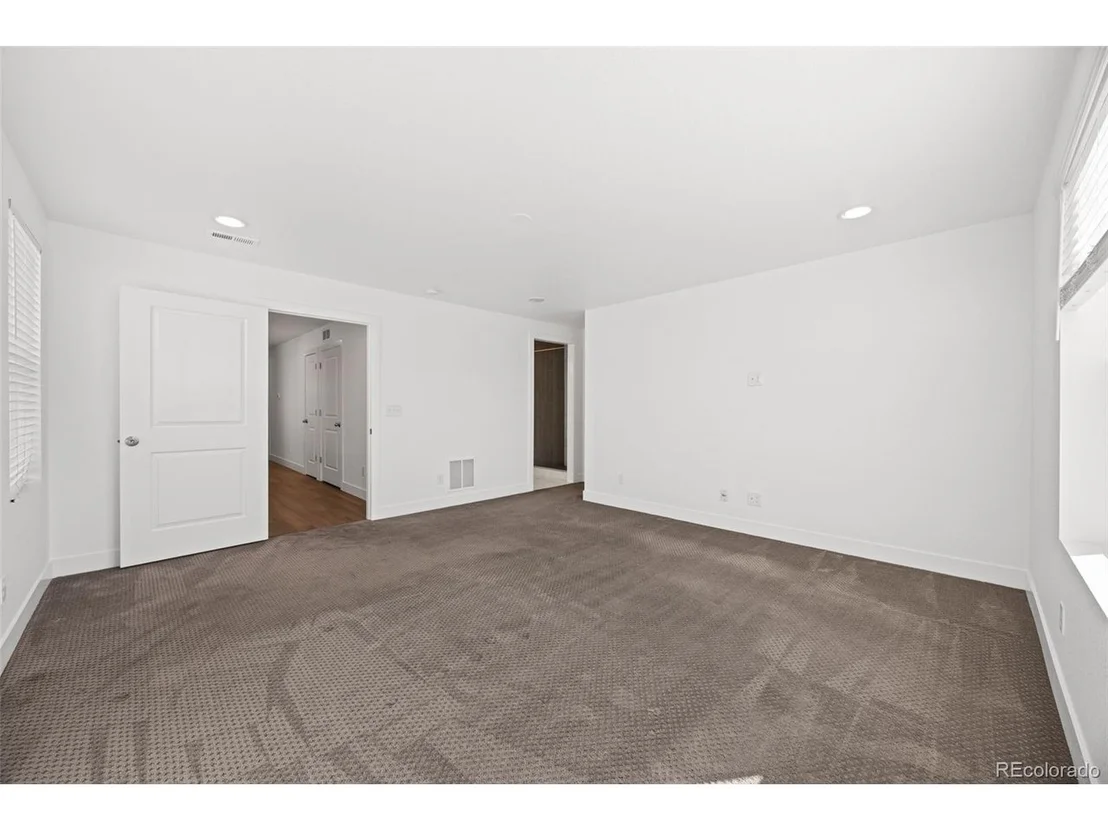 Photo of 3054 N Speer Blvd