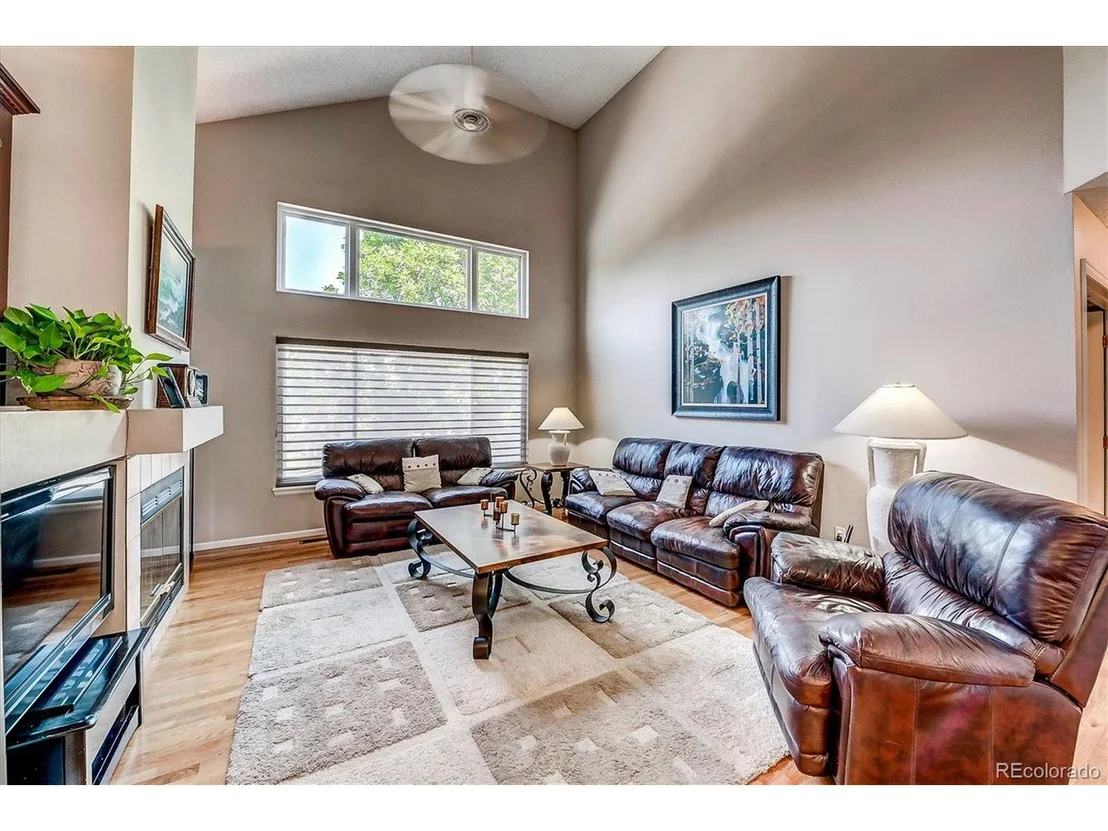 Photo of 8007 W 78th Cir