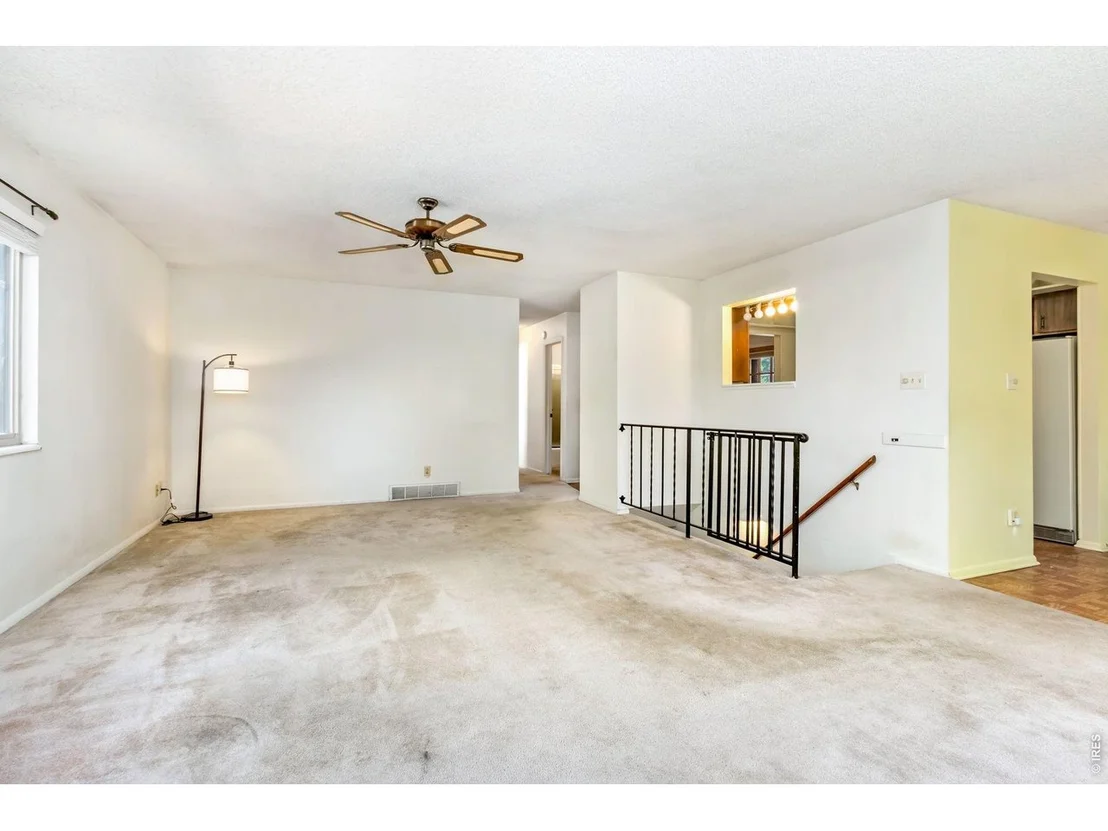 Photo of 2901 Greentree Cir