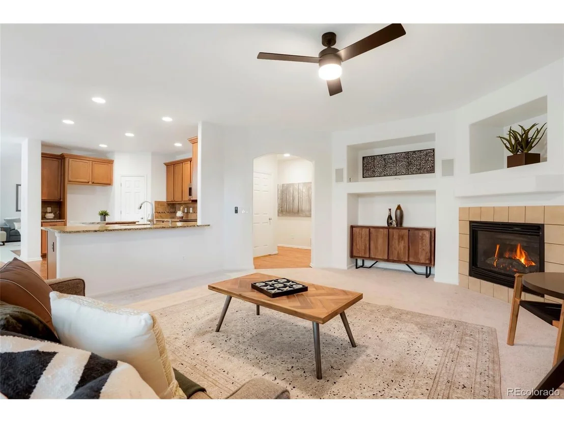 Photo of 520 N Flat Rock Cir