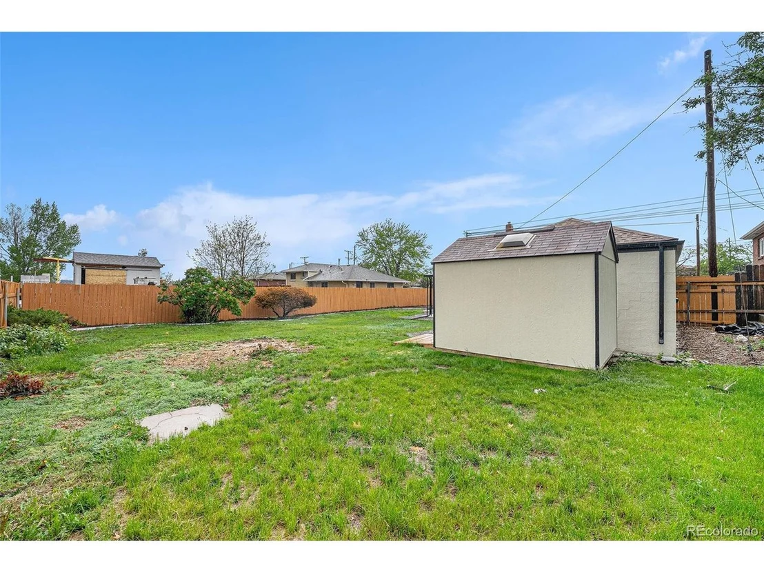 Photo of 5491 Lowell Blvd