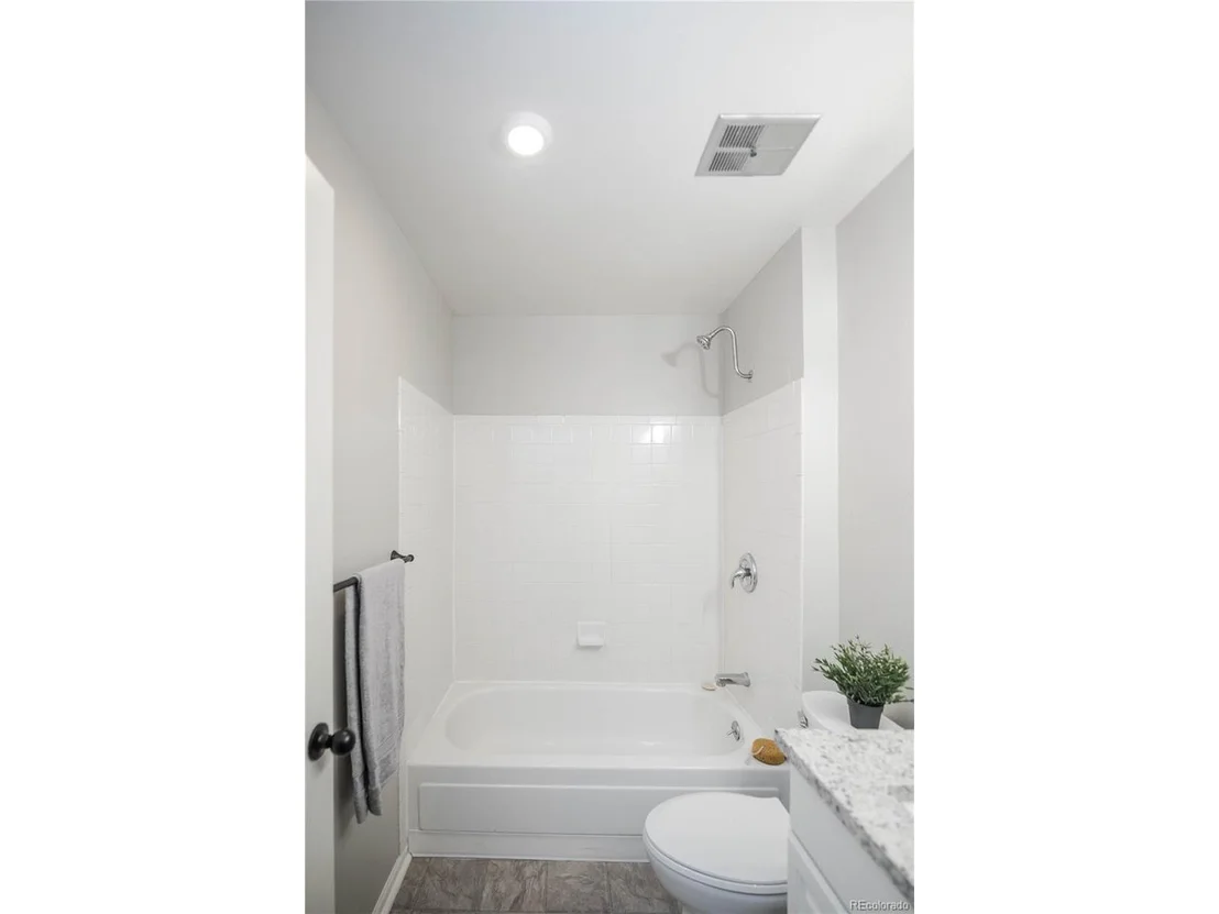 Photo of 17657 E Prentice Cir