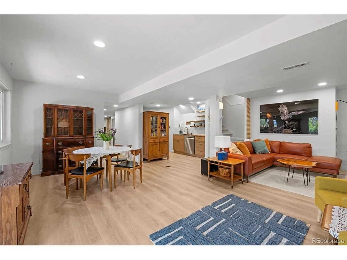 Photo of 755 Old Stone Dr